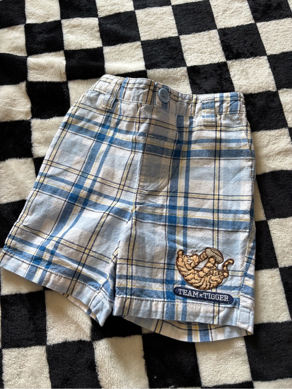 6/12 month Disney tigger plaid shorts